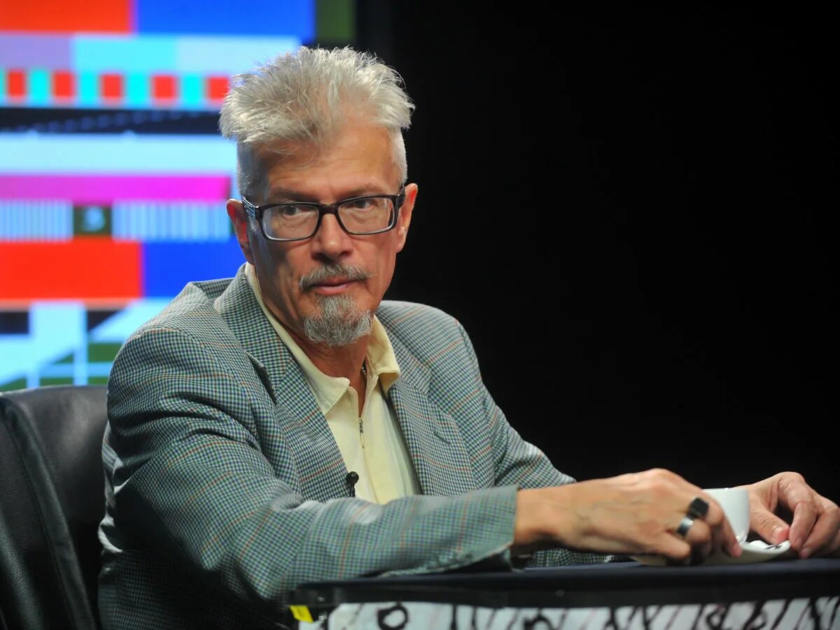 Жизнь лимонова. Жизнь лимонова. Лимонов писатель. Жизнь лимонова. Жизнь лимонова.