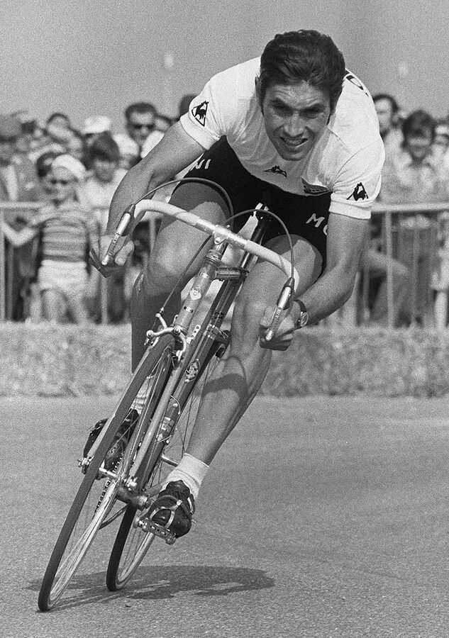 Эдди меркс велогонщик. Bicycle eddy merckx emx-1. Тахион велосипед фото. Эдди меркс велогонщик. Тур де франс 1930.