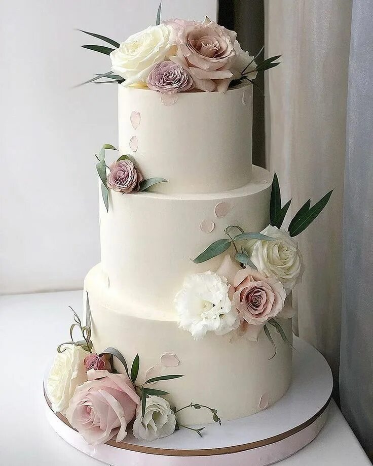 Image result for homemade topsy turvy cakes Wedding cake roses, Red rose wedding