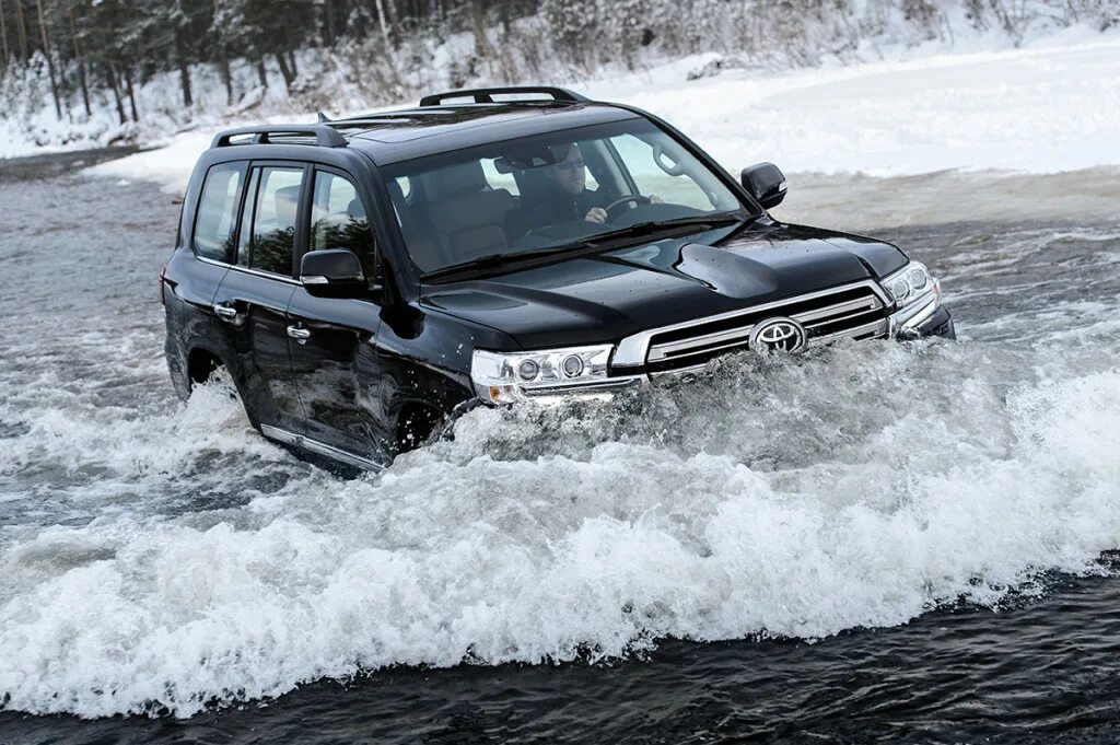 Тест драйв крузер 200. Toyota land cruiser 200 в грязи. тойота ленд крузер 200 тест драйв. toyota land cruiser 200 на бездорожье. ленд крузер 200 для бездорожья.