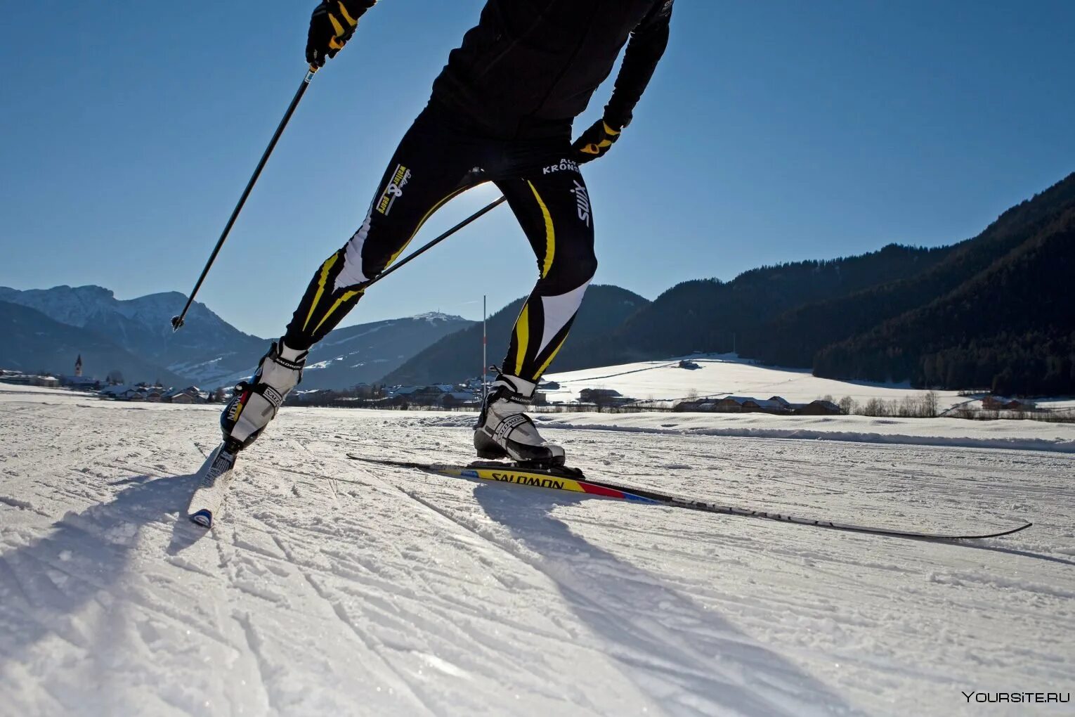 Лыжный спорт выносливость. Спортивные лыжи. Горнолыжный спорт. Беговые лыжи. Лыжник.
