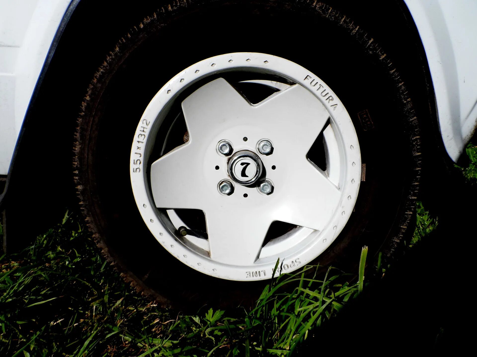 Диски ваз спорт. Futura Sport line r13. Futura Sport line r13 5.5j. Диски Futura Sport line r13. Futura Sport line r13 на ВАЗ 2107.