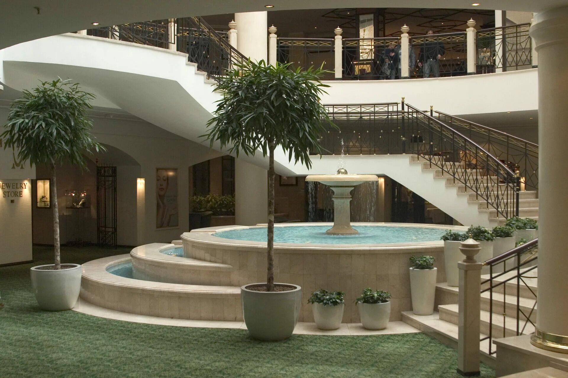 Marriott grand hotel moscow
