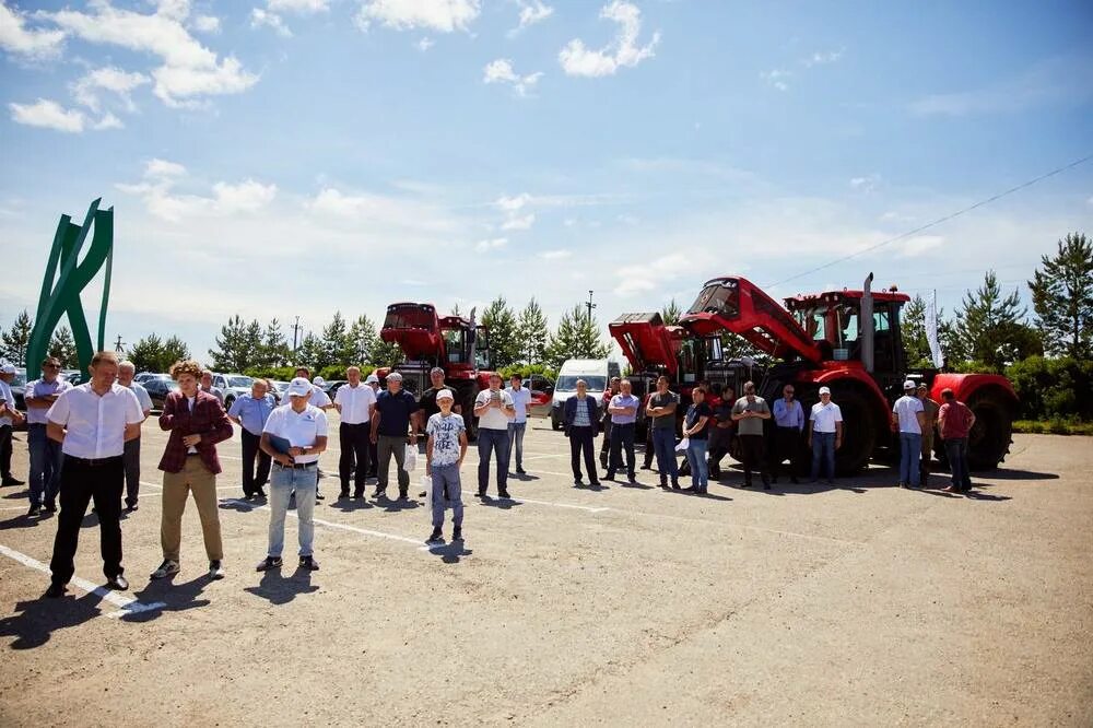 999 мд сельхозтехника. Пензенская область выставка сельхозтехники. Трактор пенза. Сельскохозяйственная техника пенза. Конкурс тракторная пахота казань.