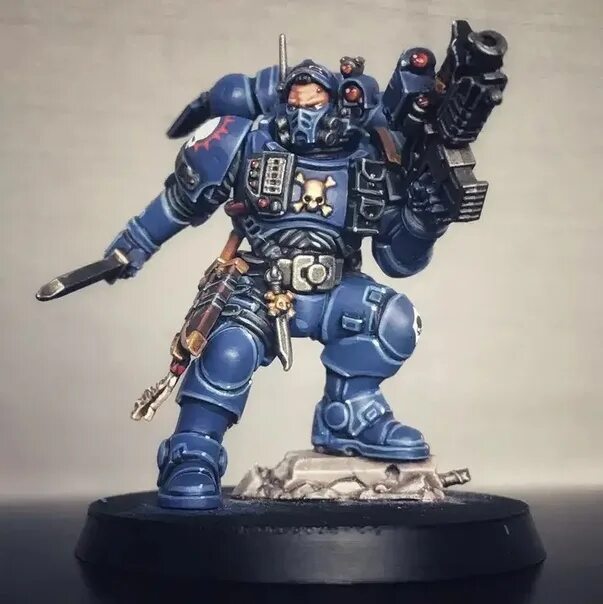 Вархаммер тактикус. Вархаммер тактикус. Пожиратели миров warhammer 40000 миниатюры. Сборки тактикус mark 10 warhammer. Космодесант ультрамарины примарис.