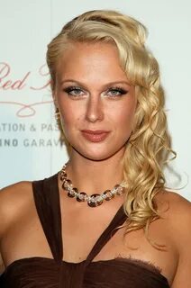 Фото КэриДи Инглиш - обои на рабочий стол со знаменитостью CariDee английский (н