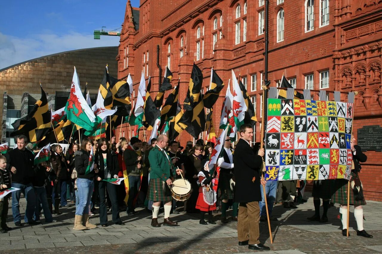 День Святого Давида St. David’s Day. Праздник Святого Давида в Уэльсе. День Святого Дэвида в Великобритании. День святого в уэльсе