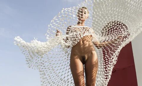 Marisa Papen.
