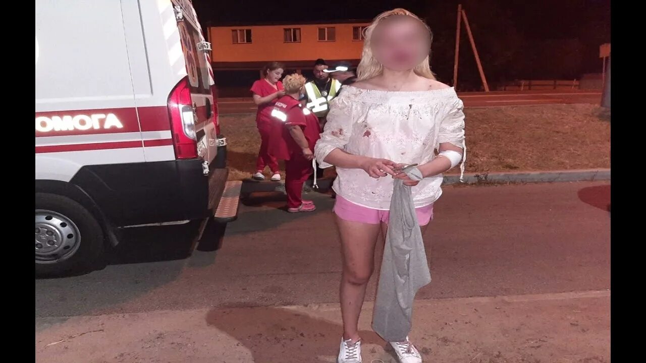 Связанные красивые девушки. Связанные женщины. Добро пожаловать в рай! (2005)джессика альба. Прикованная к стулу девушка. Связанных девушек избивают.