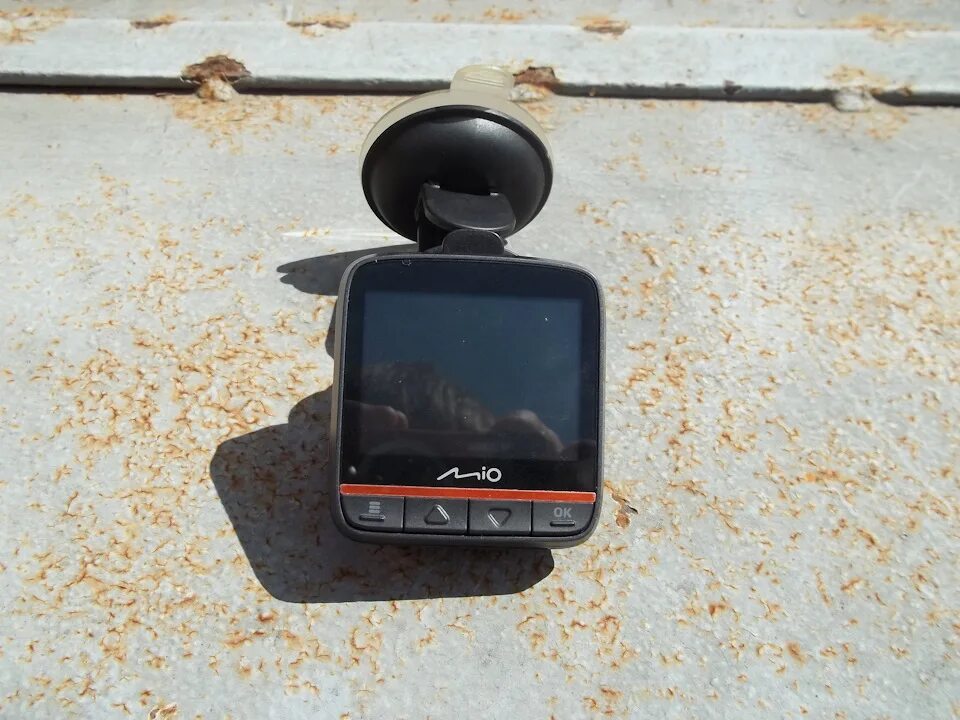Видеорегистратор mio c421. Видеорегистратор mio mivue 350. регистратор мио 350. omiotton omio-350 traveler.