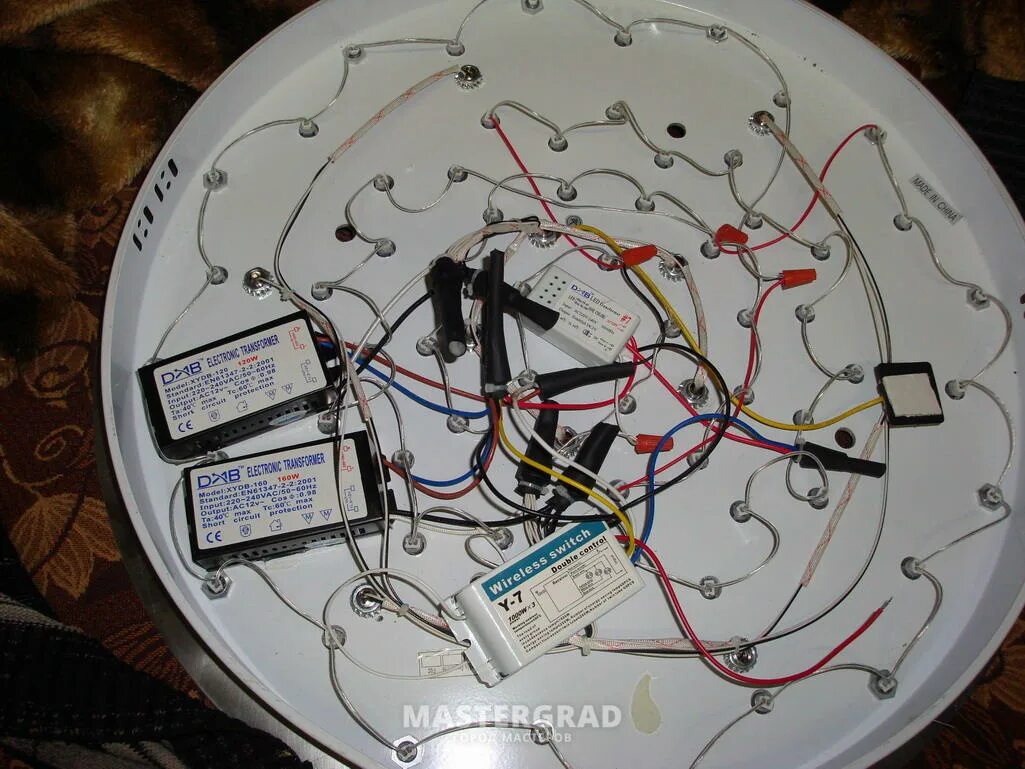 Переделка люстры с пультом управления. Подключение люстры с пультом. Подключить светодиодную люстру. Сборка светодиодных люстр с пультом управления. Сгорела светодиодная люстра