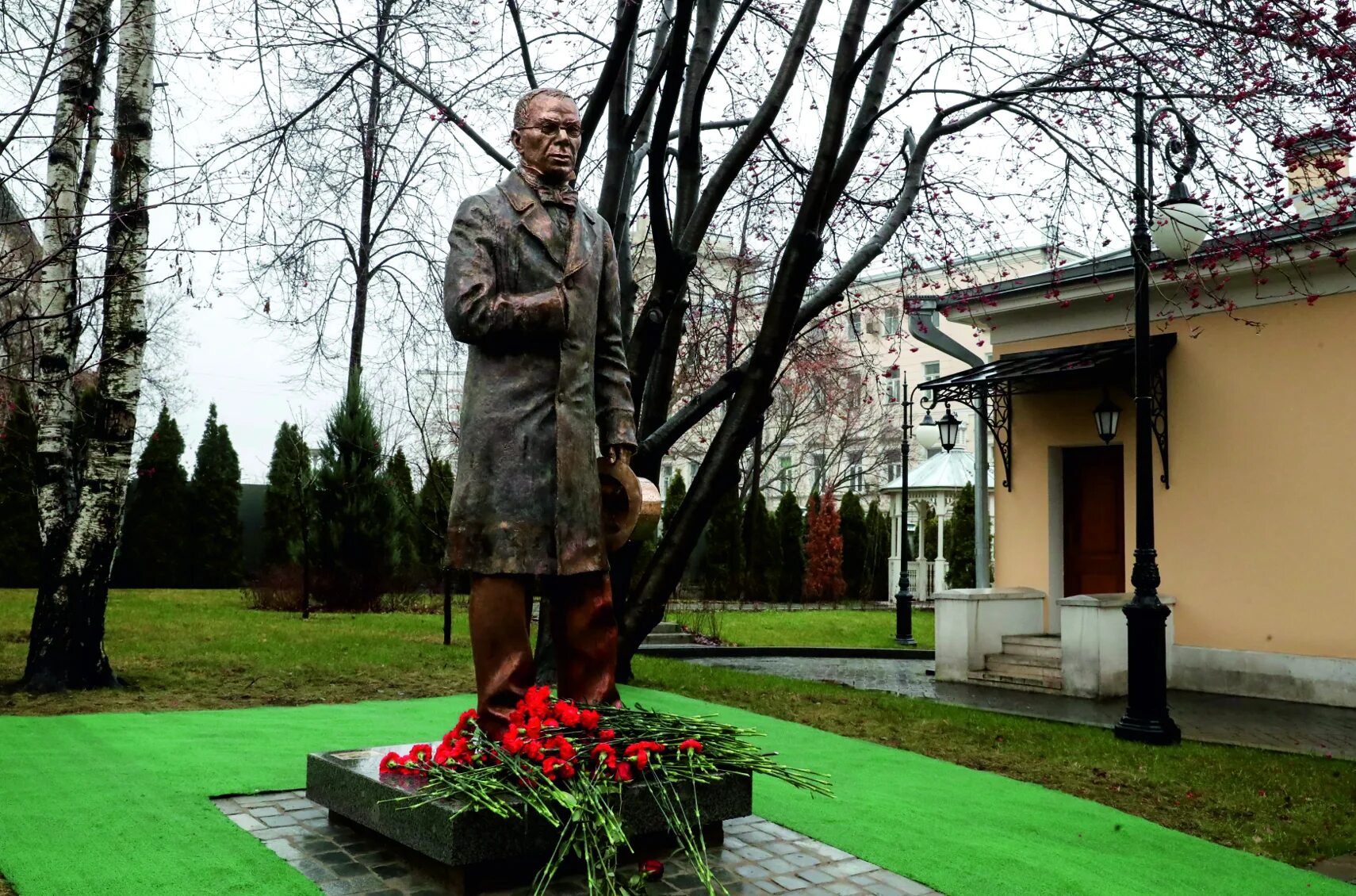 Памятник Вяземскому в Остафьево. Памятник п а Вяземский Остафьево. Памятник Петру Вяземскому в Остафьево. Https historyrussia org