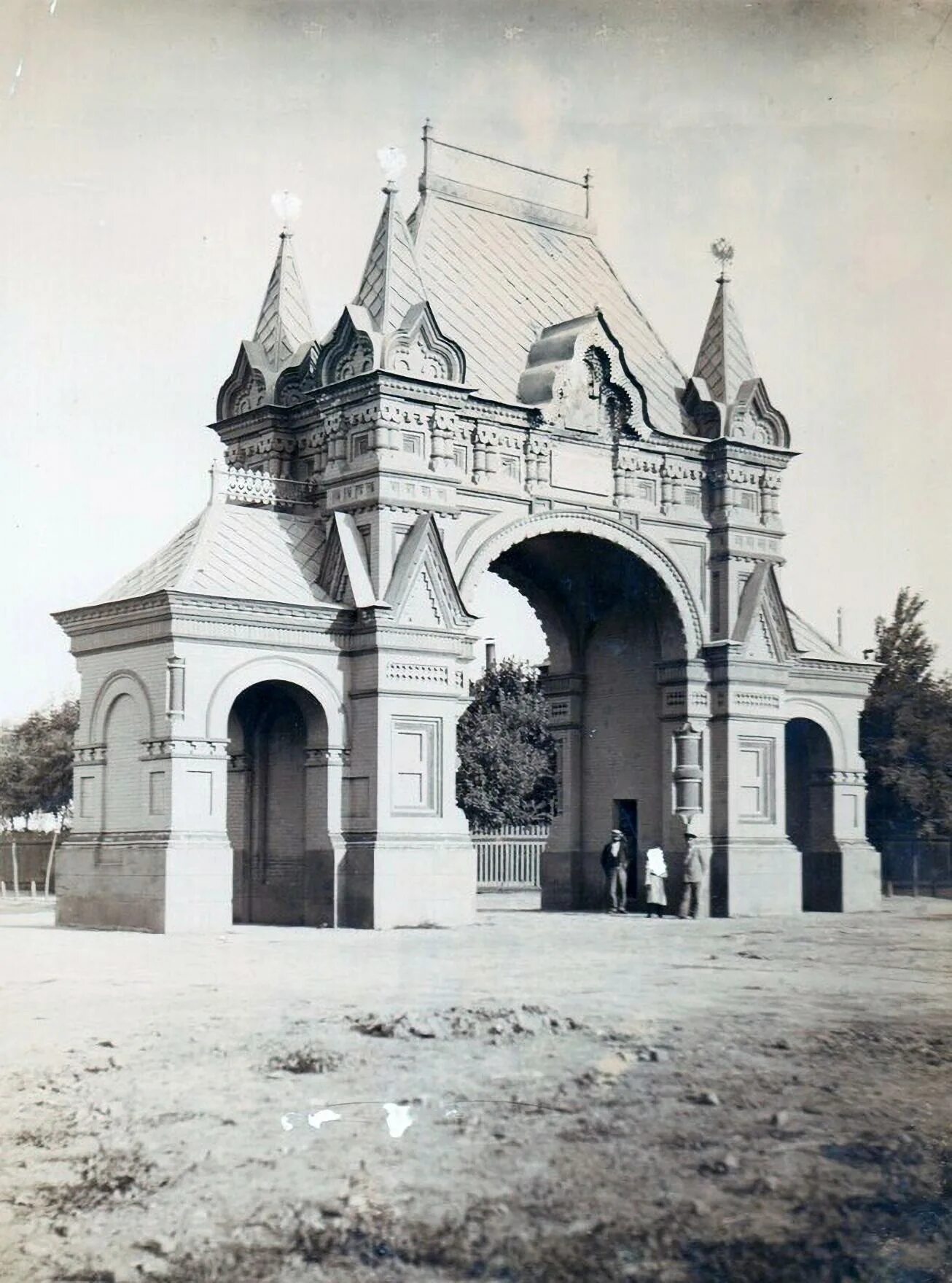 Александровская триумфальная арка (царские ворота), краснодар. Освоение екатеринодара. Царские ворота екатеринодар. Екатеринодар 1913. Екатеринодар 1793.