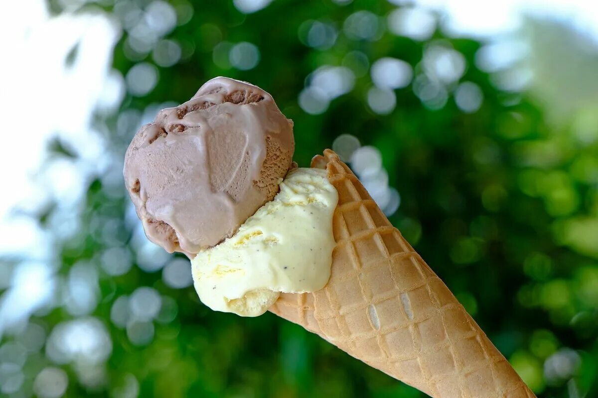 Мороженое при простуде. Мороженое. Праздник мороженого. Всемирный день мороженого. Мороженое фото.