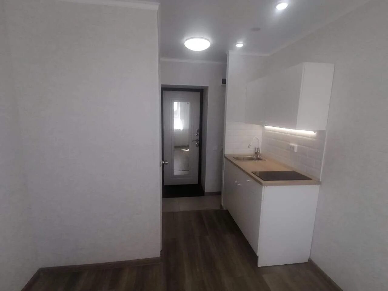 купить студию в казани до 1600000. предчистовая отделка квартиры. квартиры в казани. однокомнатная квартира 52 кв м. чистовая отделка от застройщика.