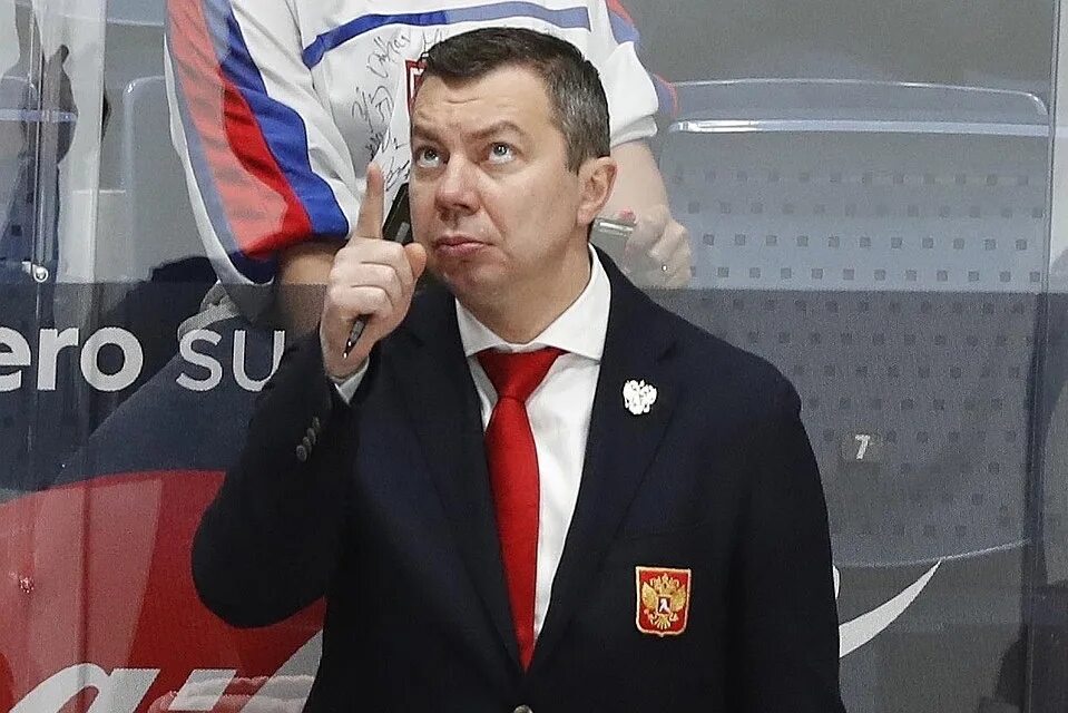 Тренер сборной России по хоккею Воробьев.