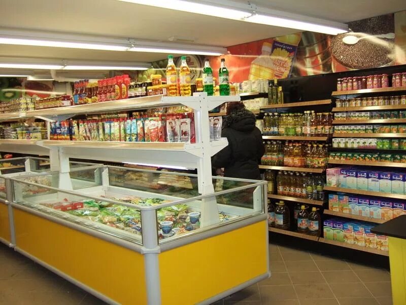 Небольшой продуктовый магазин. Малый магазин это. Продуктовый магазин. Маленький продуктовый магазин. Небольшой магазин продуктов.