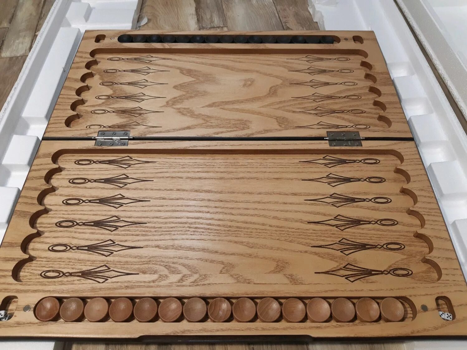 Нарды джокер резные. Авторские нарды. Нарды деревянные ig-05 60x60см. Нарды резные гладкие ustyan. Нарды дракон.