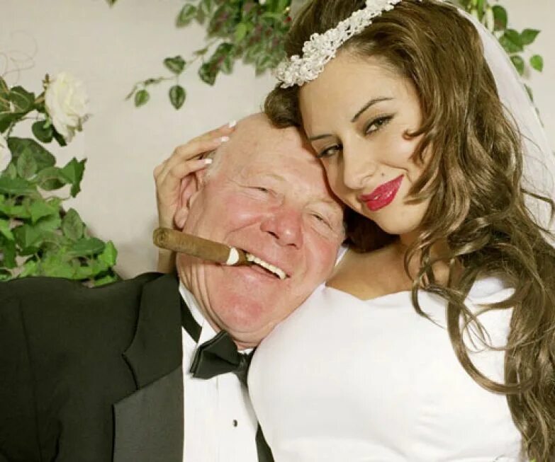 самая старая и молодая невеста. неравный брак. испанская графиня альба. неравный брак фото. замужем за молодым.