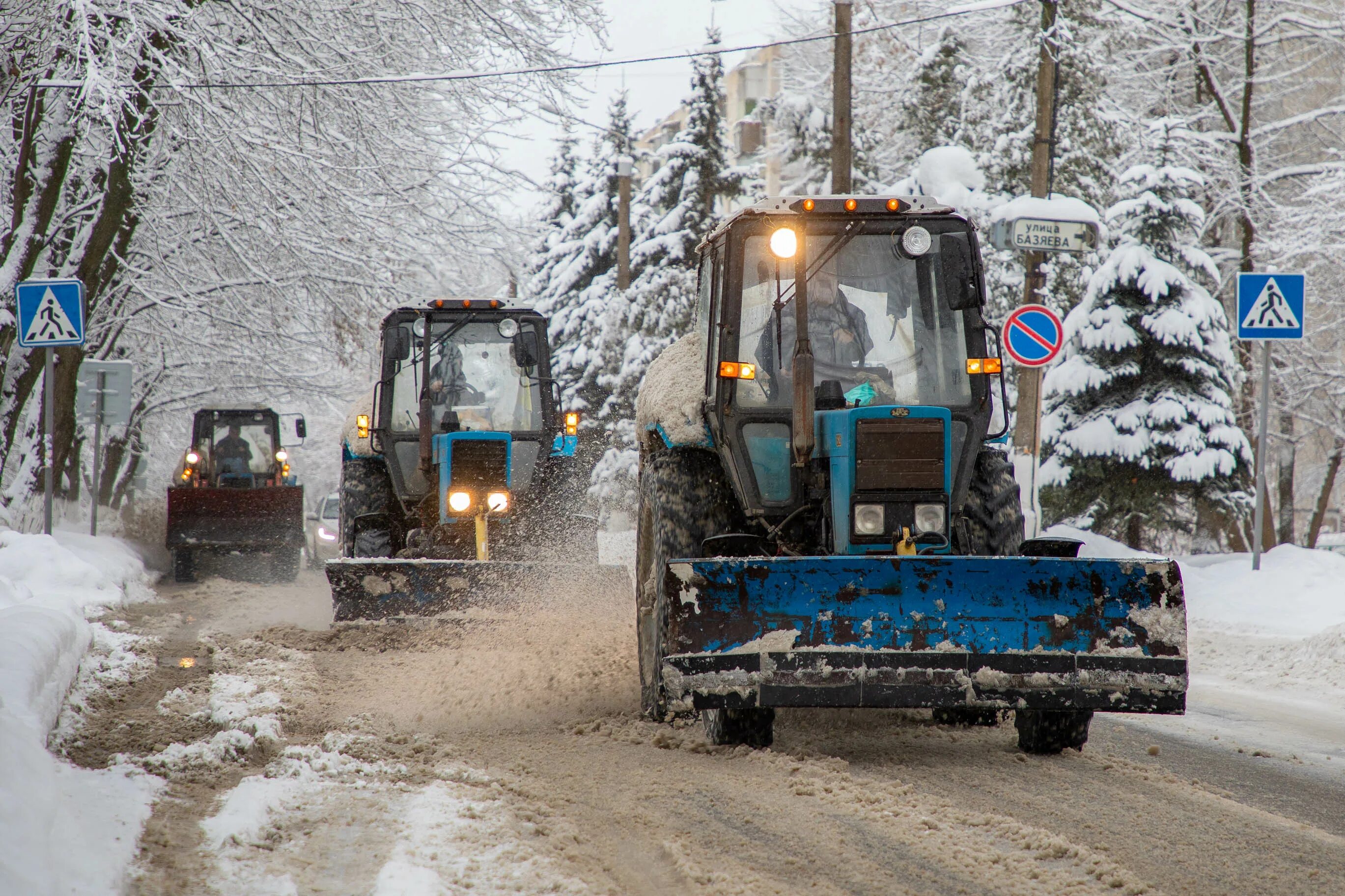 погрузчик вахта. требуется тракторист. машинист бульдозера вакансии. тракторист объявление. тракториста вахта москва московская область.
