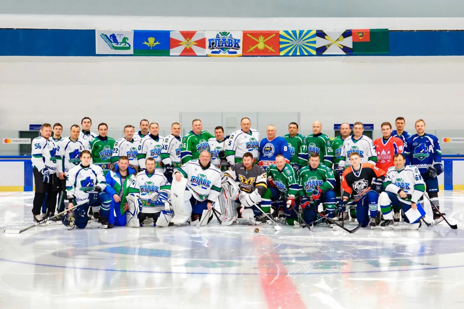 хк югра ханты-мансийск. хк динамо спб югра. хк югра арена. югра хе. хоккейная лига вхл.