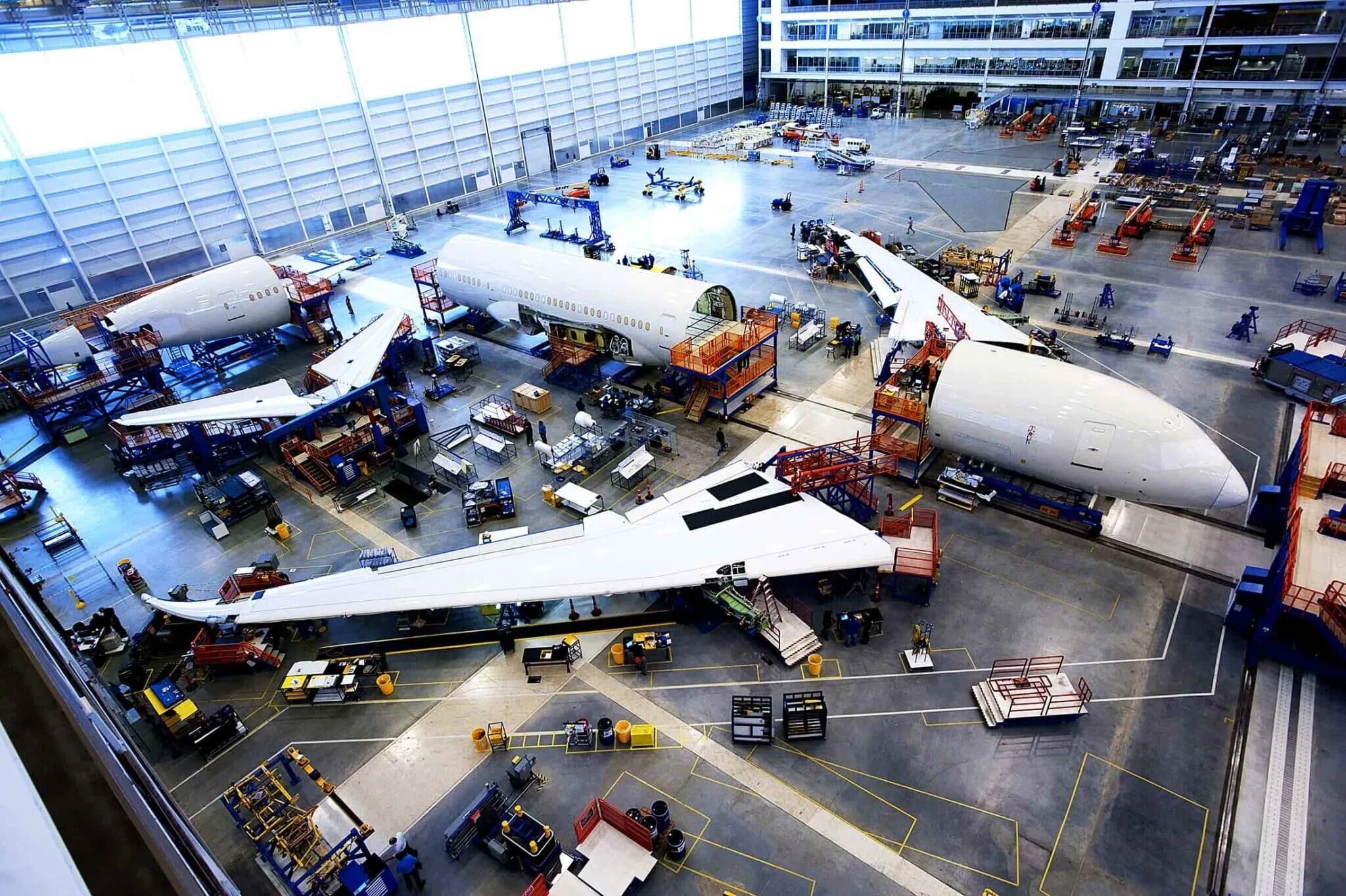 Боинг 787 на заводе. Завод Боинг 747. Сборка Боинга 787. Завод Боинг в США