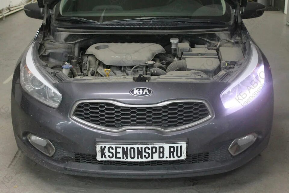 Kia ceed дхо. Дневные ходовые Kia Ceed 2. ДХО Киа СИД. Плата ДХО Киа СИД. Ходовые огни Киа СИД 2008.