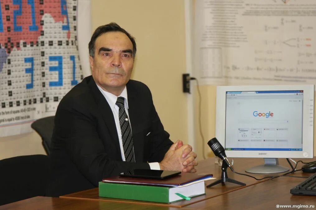 Мохаммад сидик. Мохаммед афган. Афганский ученый математик сидик. Сидик афган математик. Таблица мохаммад сидик афган.