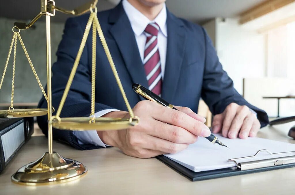 Право это совокупность общеобязательных. Услуга правовая защита. Юридическая защищенность. Услуга правовая защита. Юридические услуги.