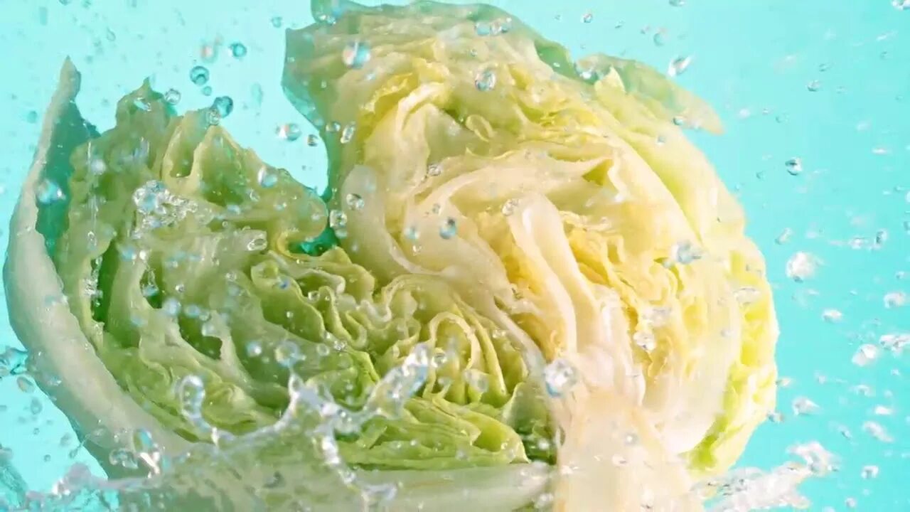 Капуста с водой из под крана. Капуста с водой из под крана. Голубцы из савойской капусты. Промывание зелени. Капуста с водой из под крана.