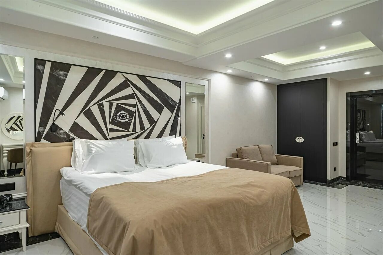 зазеркалье ялта апартаменты. отель зазеркалье ялта. спа комплекс зазеркалье ялта. отель зазеркалье ялта. зазеркалье ялта спа.