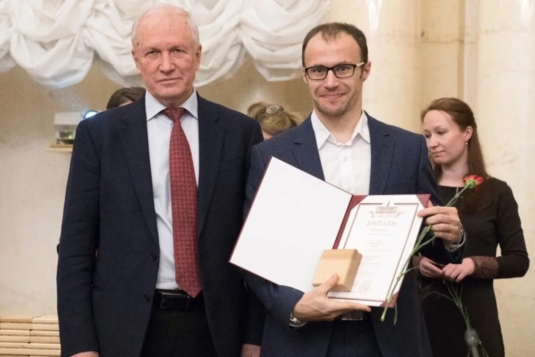 Медаль РАН для молодых учёных. Награждения в Российской Академии наук. Вручение медалей РАН С премиями для молодых ученых 2021. Премия имени в. о. Ключевского.