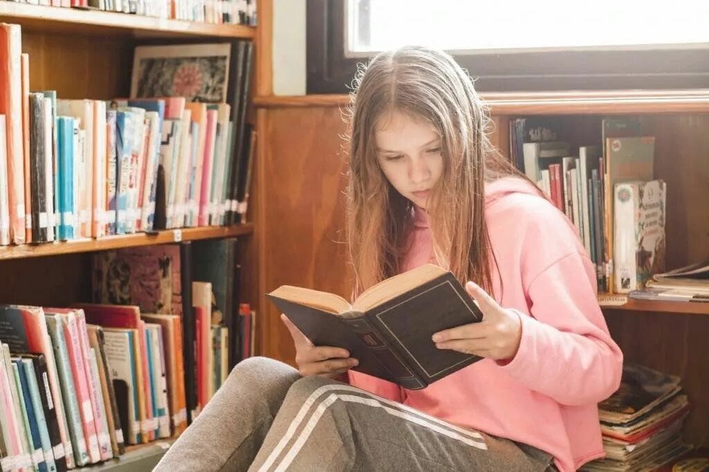 Достоевский и Кинг: свыше 250 книг убрали из продажи из-за пропаганды ЛГБТ* VK P