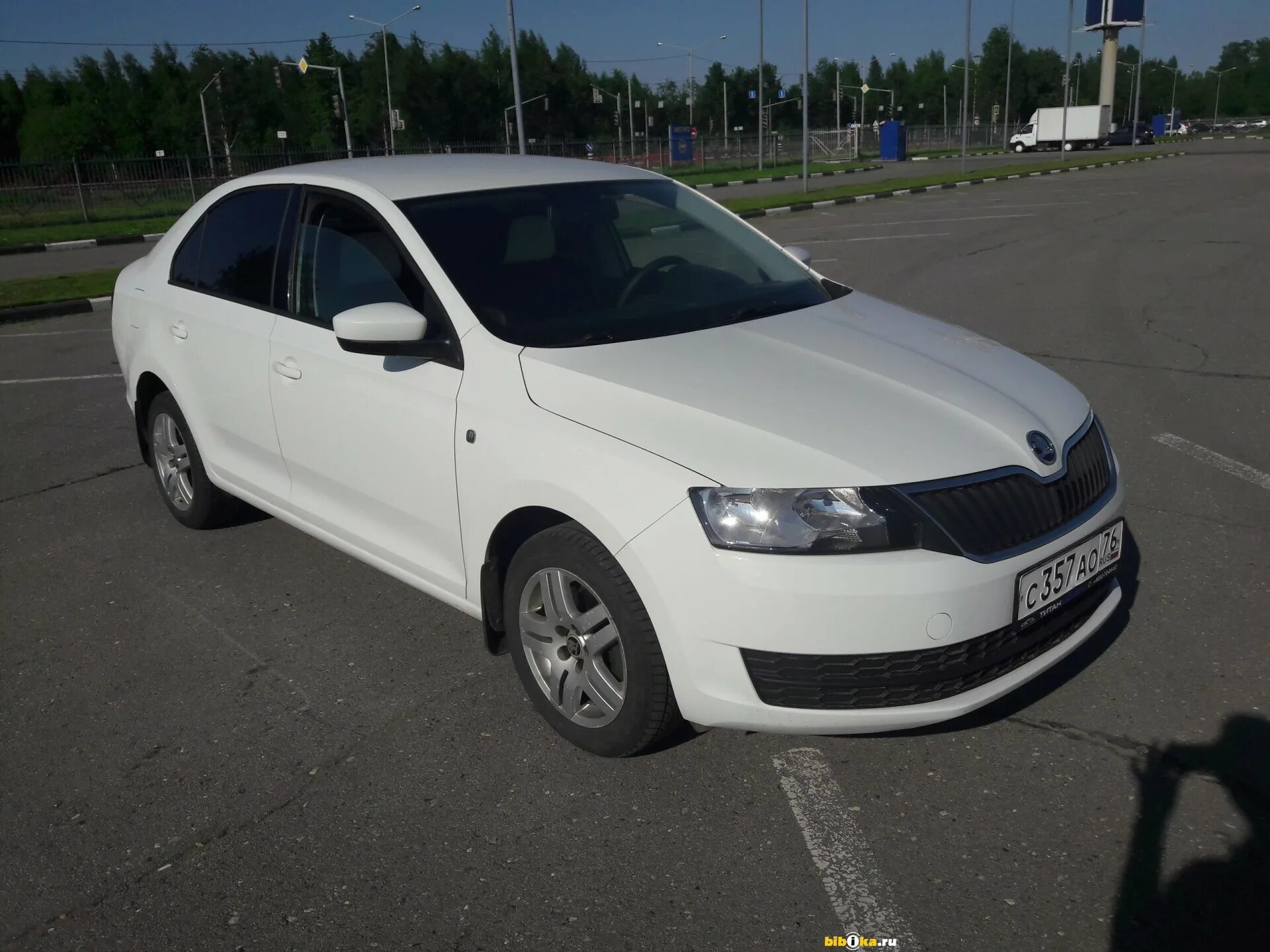 Шкода рапид 2014 купить. Шкода Рапид 2014г. Skoda Rapid, 2014 г.в.. Шкода Рапид 2014г белая. Skoda Rapid 4 поколение.