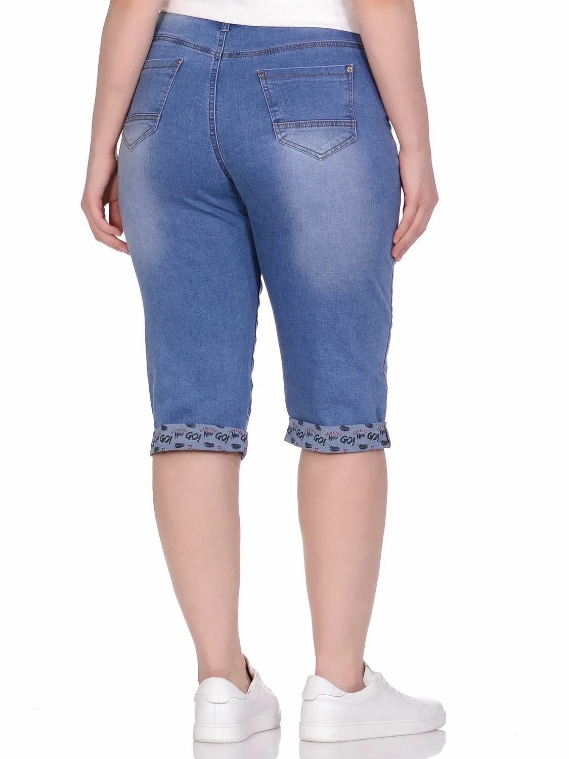 Озон бриджи большого размера женские. Gloria Jeans бриджи женские джинсовые стретч. Модные джинсовые бриджи. Бриджи с завышенной талией. Бриджи джинсовые женские стрейч.