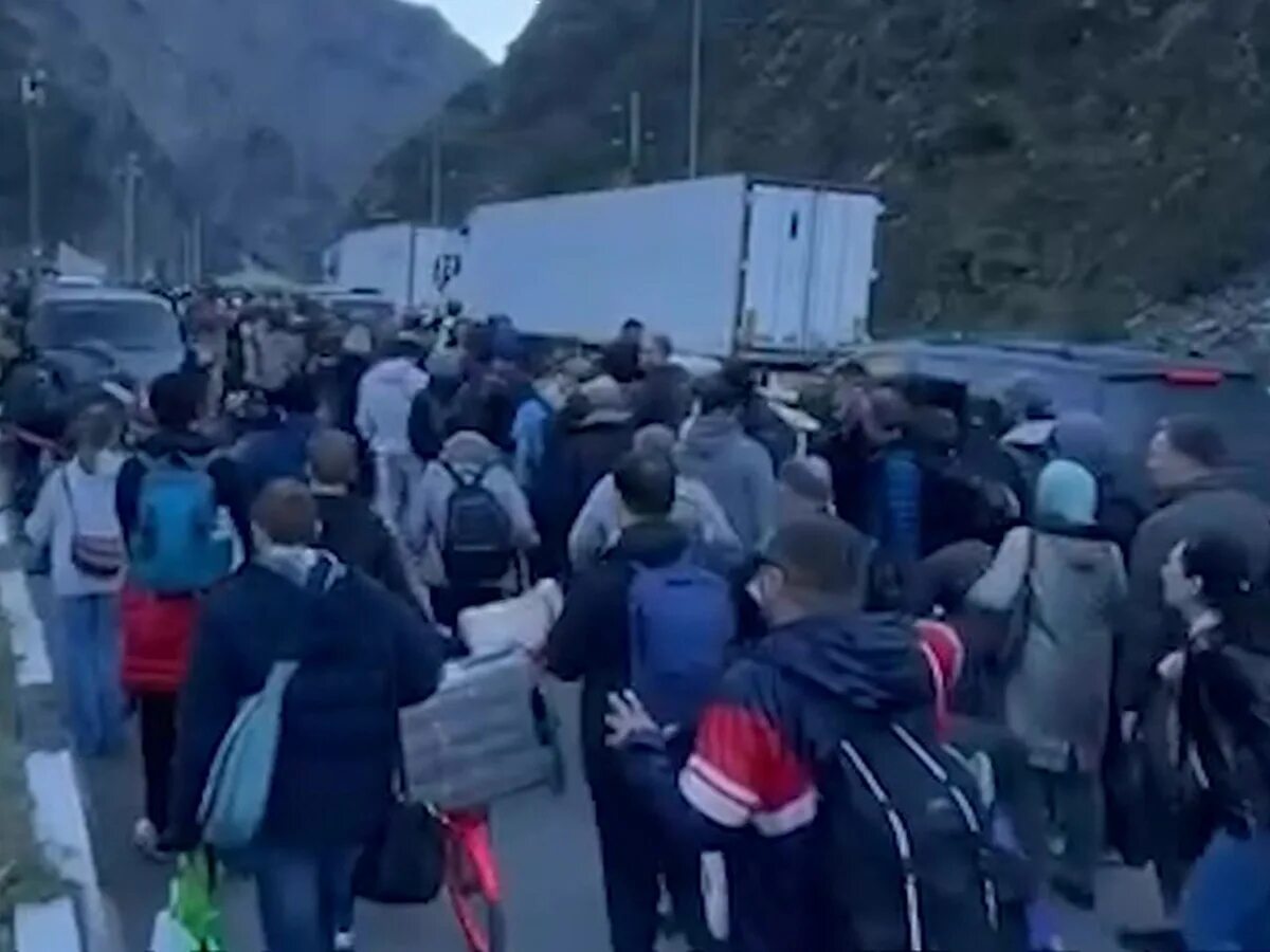 09. Верхний ларс. Е очередь ларс. Ларс грузинская граница. Е очередь ларс.