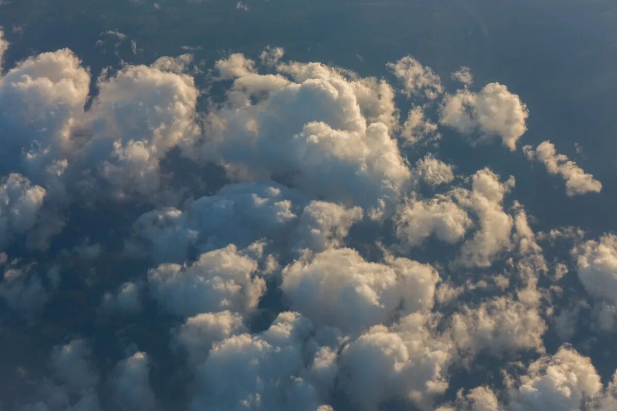Flying cloud