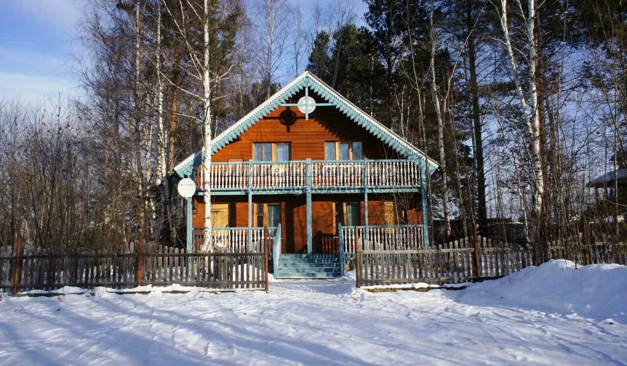 Домик в байкальске. Фото байкальск дома гагарина 31, 32, 34. Байкальск усадьба. Дома улица байкальск. Байкальск гостевой домик.