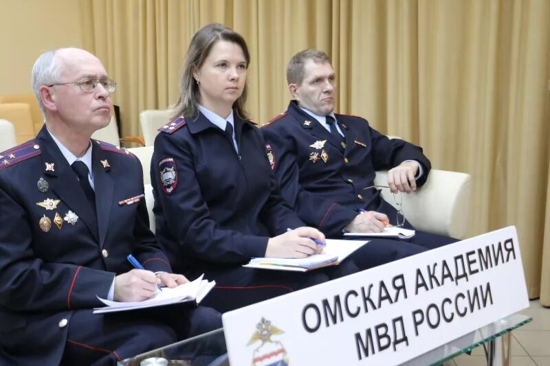 В Омской академии МВД России прошло торжественное мероприятие, посвященное 98-й
