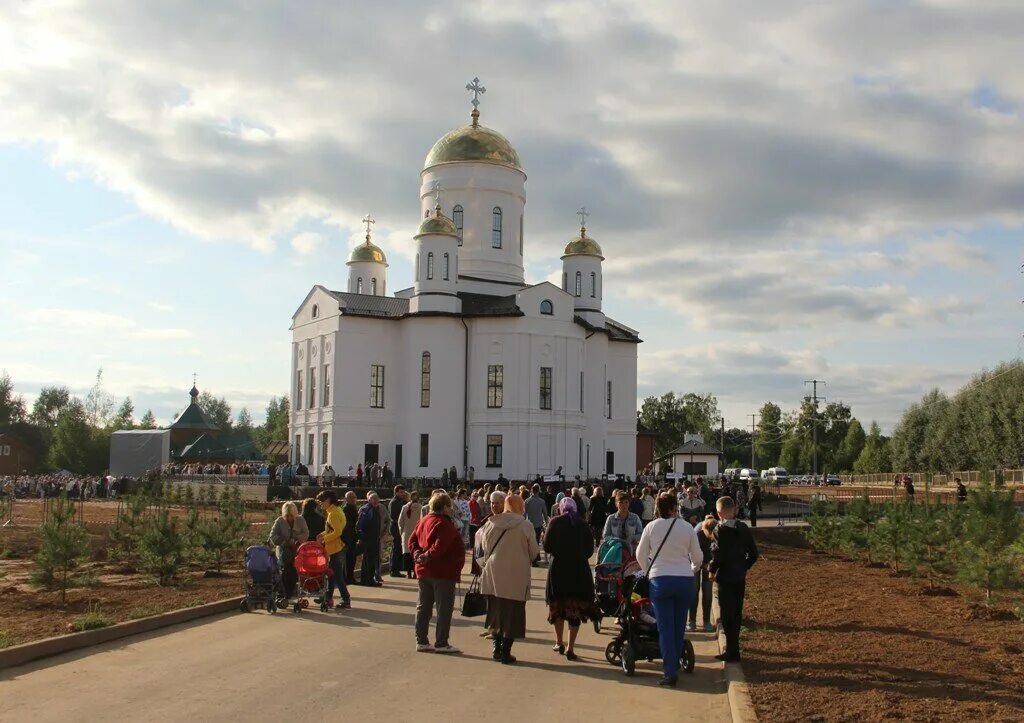 храм в ярцево на пионерном. собор георгия победоносца в ярцево. храм георгия победоносца ярцево смоленская область. ярцево храм георгия победоносца. ярцево храм георгия победоносца.