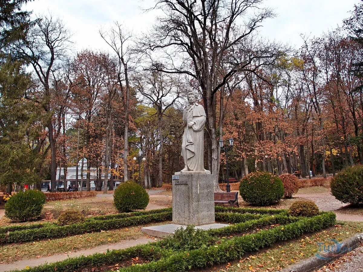 Кафе в парке кисловодска. Старый парк кисловодск. Кафе в курортном парке кисловодска. Кафе в парке кисловодска. Старый парк кисловодск.