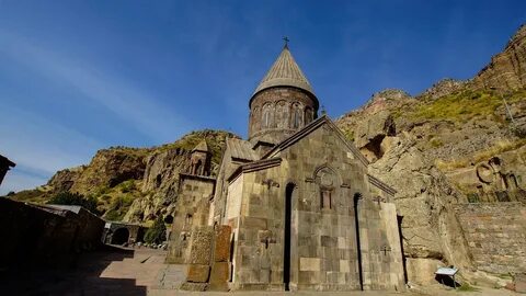 Где армянский город