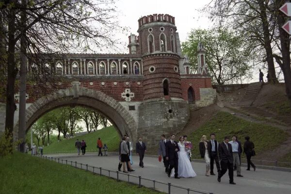 Район царицыно купить. Ансамбль Царицыно Баженов. Царицыно (дворцово-парковый ансамбль). Парковый ансамбль Царицыно. Парк Царицыно смотровая площадка.