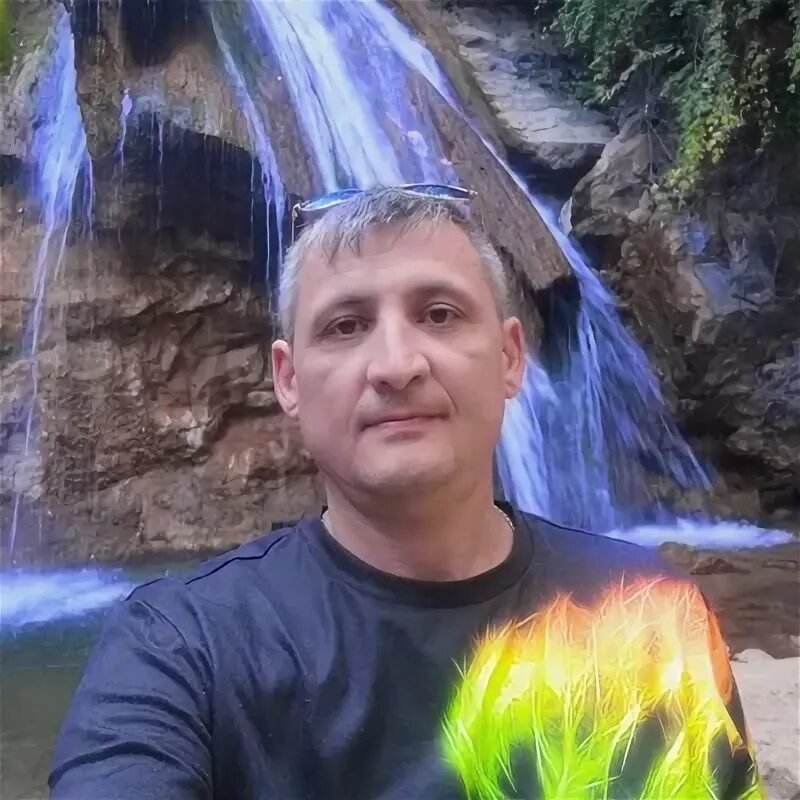 Садовник набережные челны. Магазин садовник. Адилет нурматов. Кафе пан пармезан вятские поляны. Субботник сажать деревья.