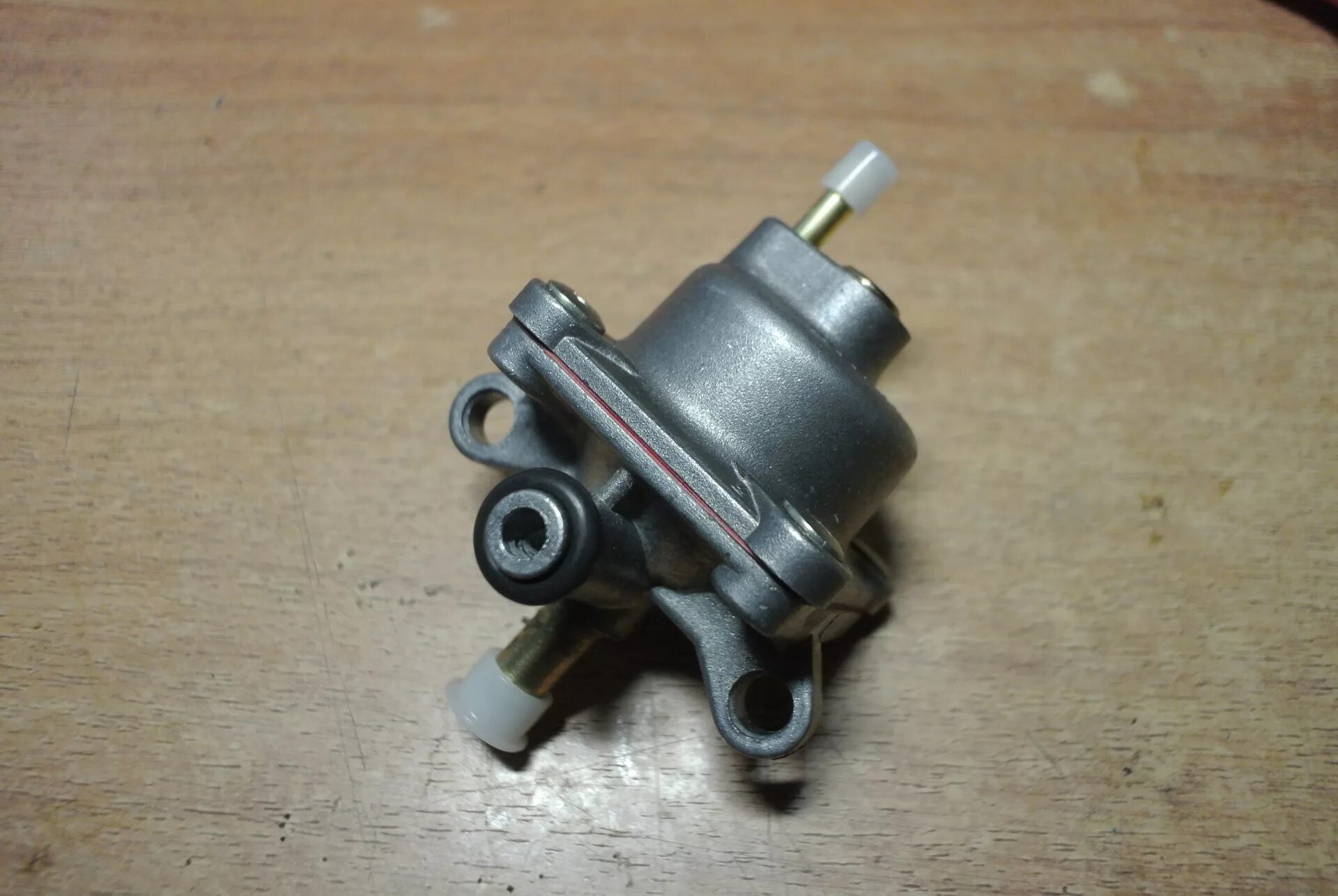 Регулятор давления топлива газель бизнес. Клапан регулятор давления топлива газель 4216. Клапан регулятор давления топлива газель 4216. Регулятор давления топлива газ 3102. Регулятор топлива волга 406.