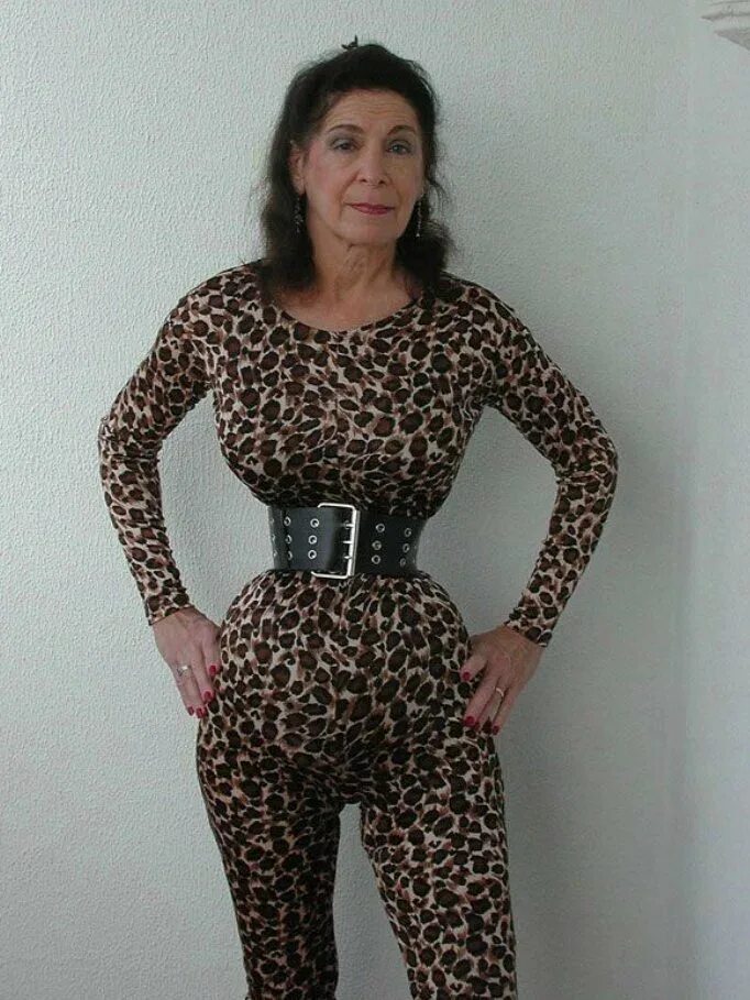 Американка кэти юнг. Рекорд талии. Кэти юнг jung. Кэти юнг талия. Кэти юнг.