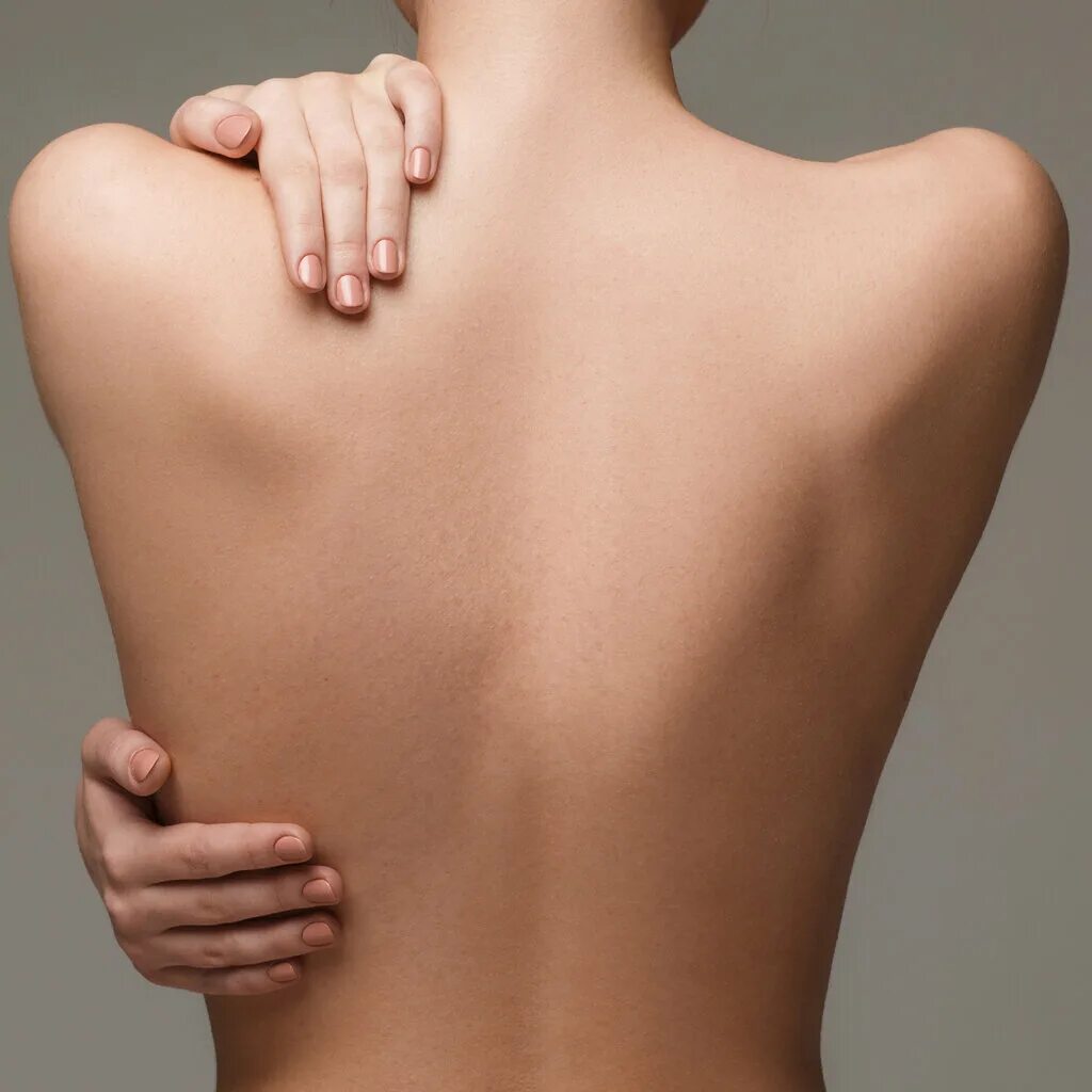 депиляция спины. депиляция. депиляция спины. зона поясницы лазерная эпиляция. медовый массаж.