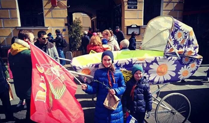 Илья носков с женой и детьми - Арт Минск.ру