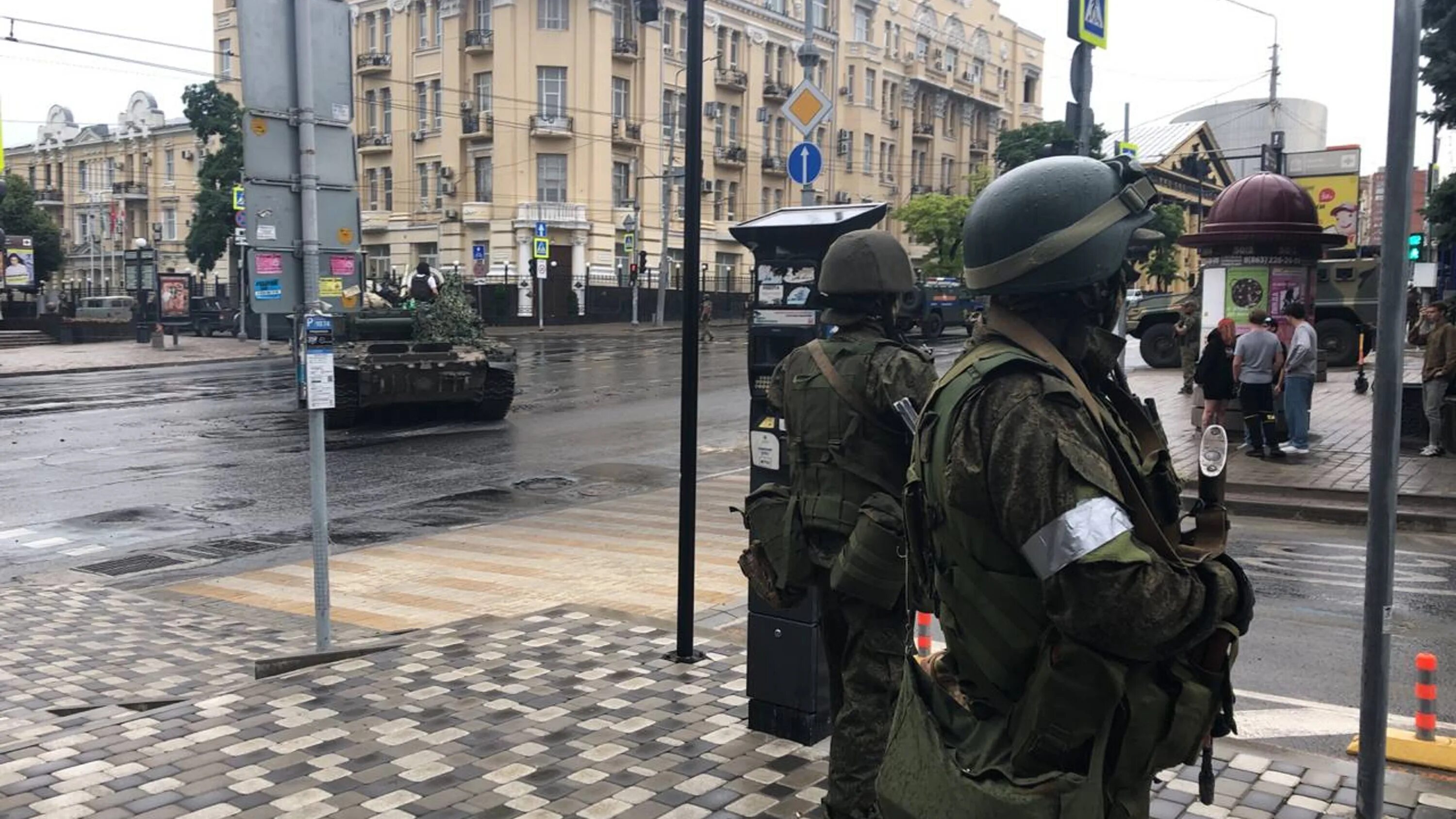 Новости что творится в россии. ЧВК Вагнер 24 июня 2023. ЧВК Вагнер в Воронеже. ЧВК Вагнер в Ростове.