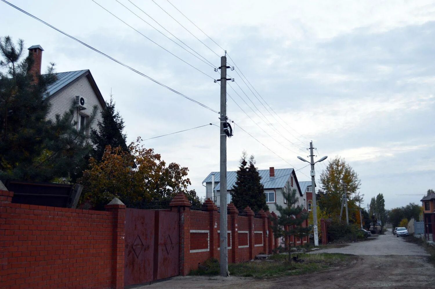 Интернет в поселок. Зональный поселок саратов. микрорайон зональный саратов. поселок зональный саратов старые фото. фото поселка зональная.